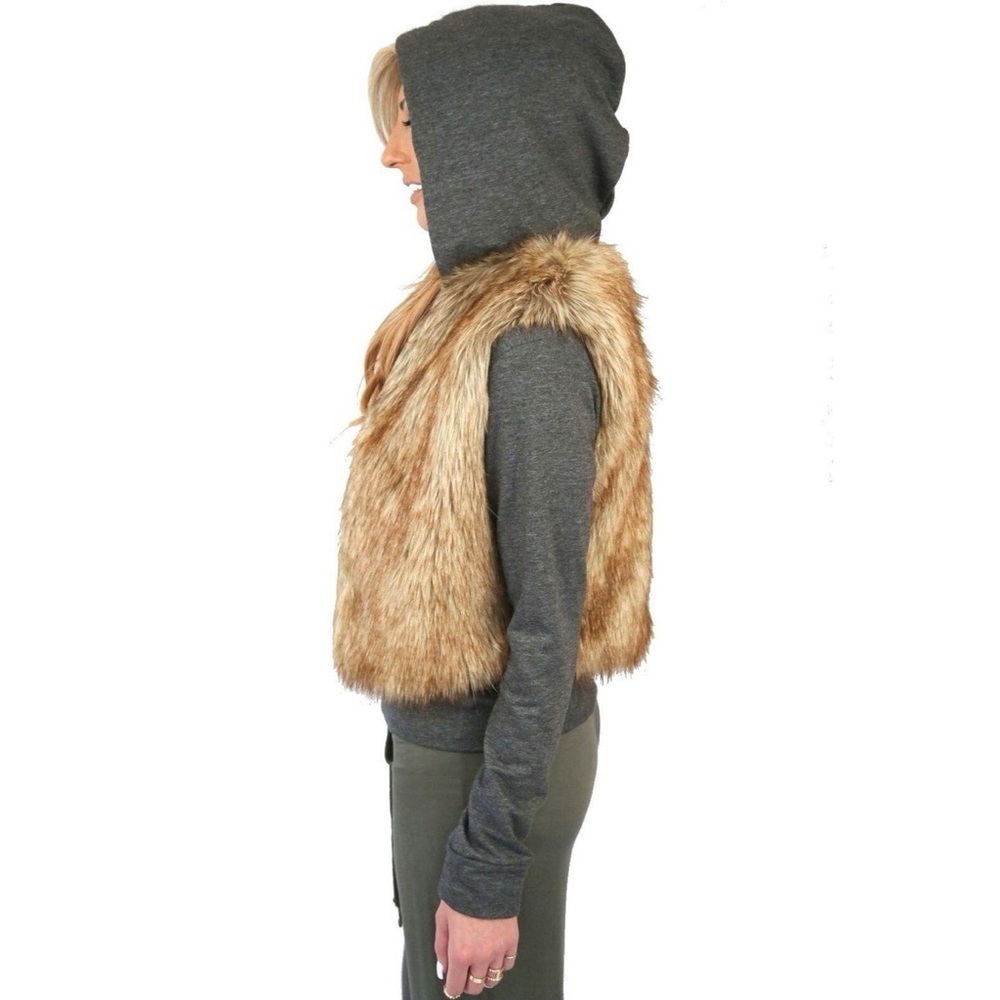 REVOLVE - Picture 2 of 12
